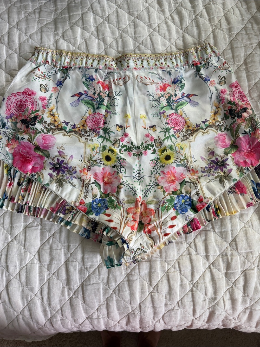 Camilla White High-Waist Floral Fringe Shorts with Pink Accents - Picture 4 of 4